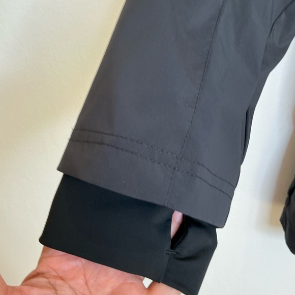 Pajar Canada Rain Coat with Hood Thumbhole Packable Water Resistant in Black - Picture 8 of 14